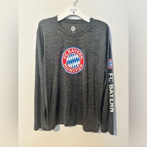 Men’s Bayern Munich long sleeve tee